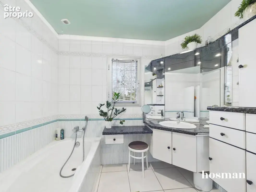 Chaleureuse maison familiale de 174 m² avec terrasse et jardin - Rue de Plaisance, Les Sorinières - photo 16