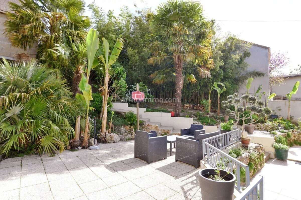 Maison à VILLENEUVE-SAINT-GEORGES