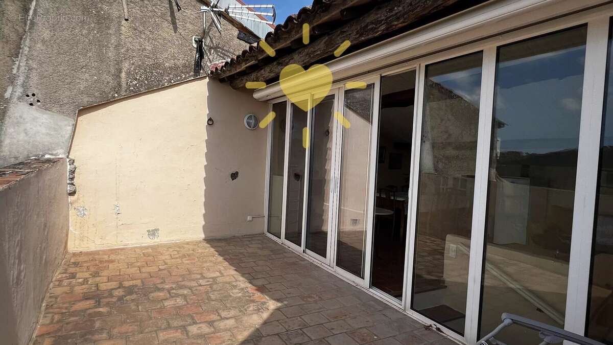 CLAVIERS : Belle maison de village restaurée avec terrasse - photo 20