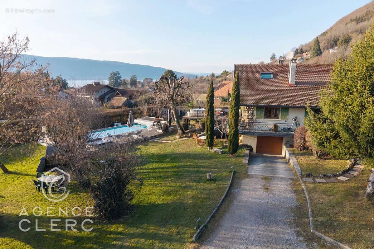 Maison à MENTHON-SAINT-BERNARD