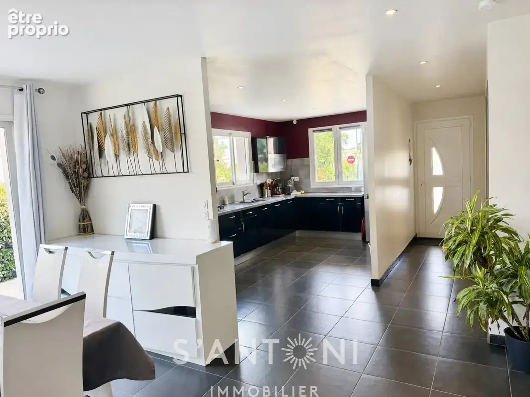 BESSAN  Maison familiale 3 chambres dans un secteur calme et recherché ! - photo 3