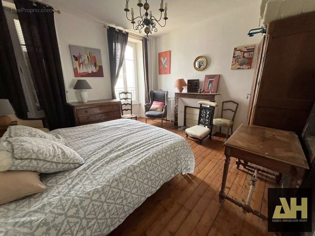 Maison à LE RELECQ-KERHUON