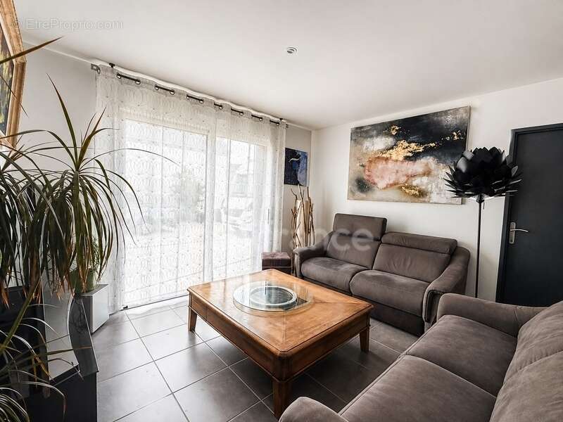 Maison à LE RELECQ-KERHUON