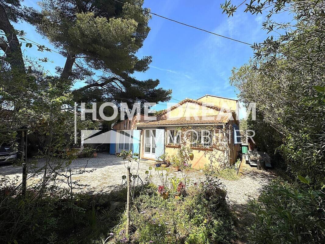 Maison à SIX-FOURS-LES-PLAGES