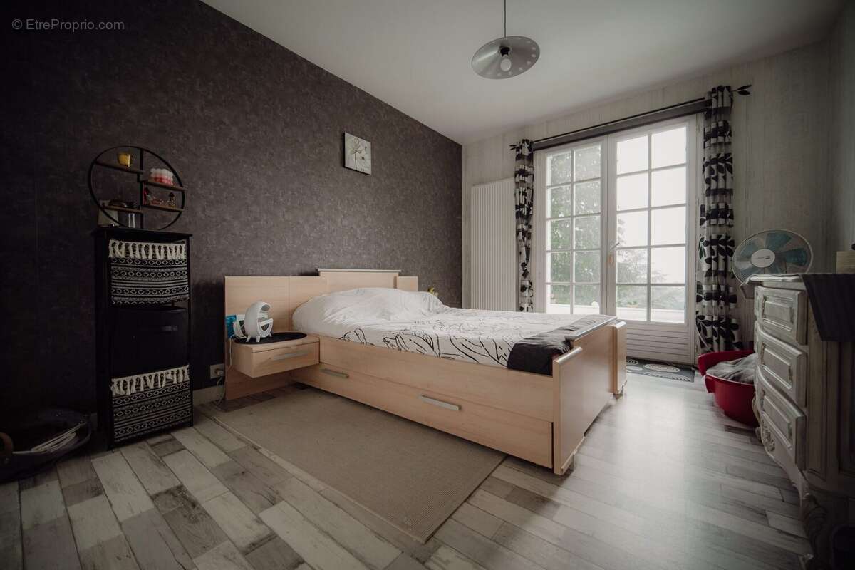 Maison à LA ROCHE-NOIRE