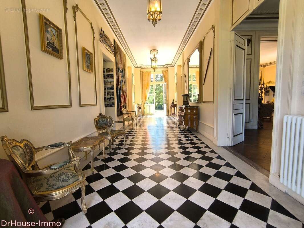 Autre à LA ROCHE-POSAY