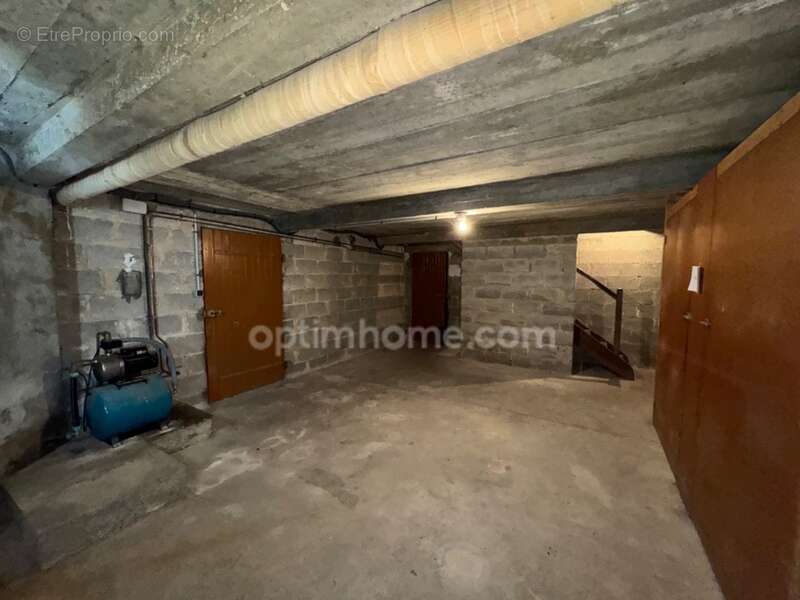 Maison à SAINT-SULPICE-LES-FEUILLES