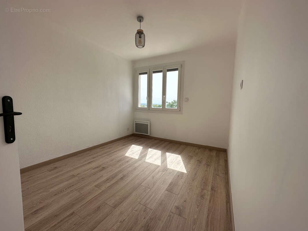Vend T5 à Béziers - photo 9