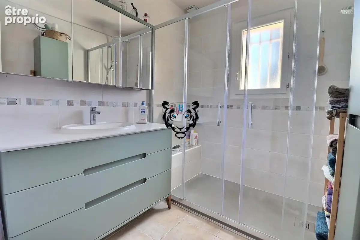 Maison de plain pied - Piscine - 3 chambres - photo 8