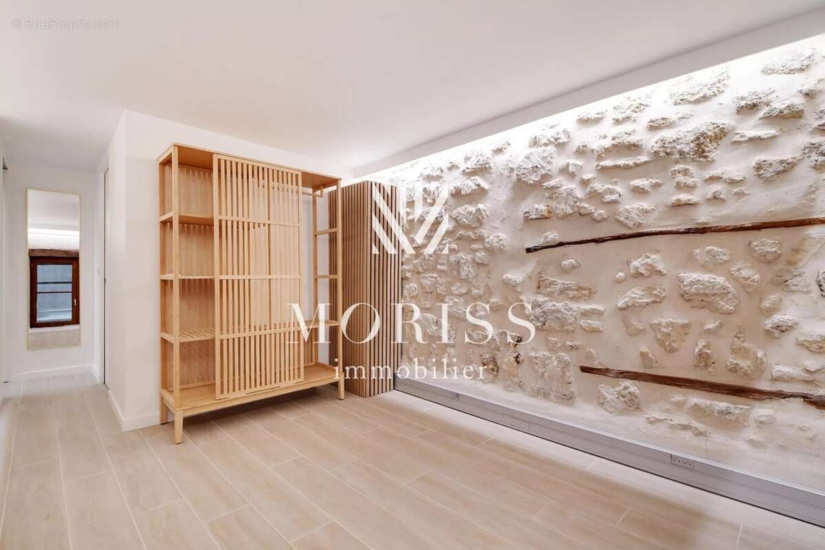 Appartement à PARIS-2E