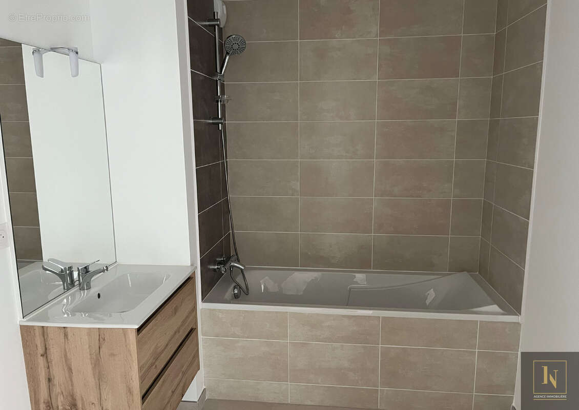 Appartement à SAINT-SYLVAIN-D'ANJOU