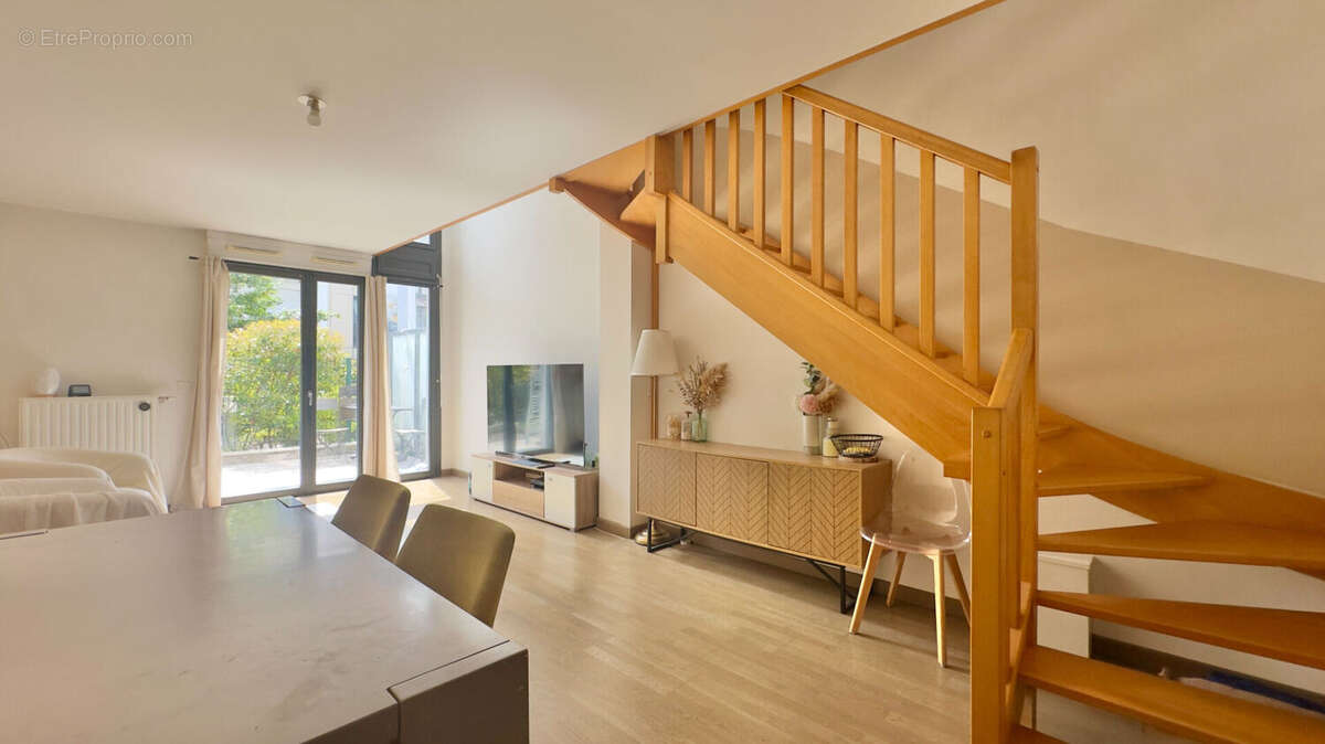 Appartement à ATHIS-MONS