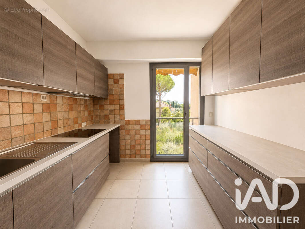 Appartement 94 m² à Aix-En-Provence  - photo 4