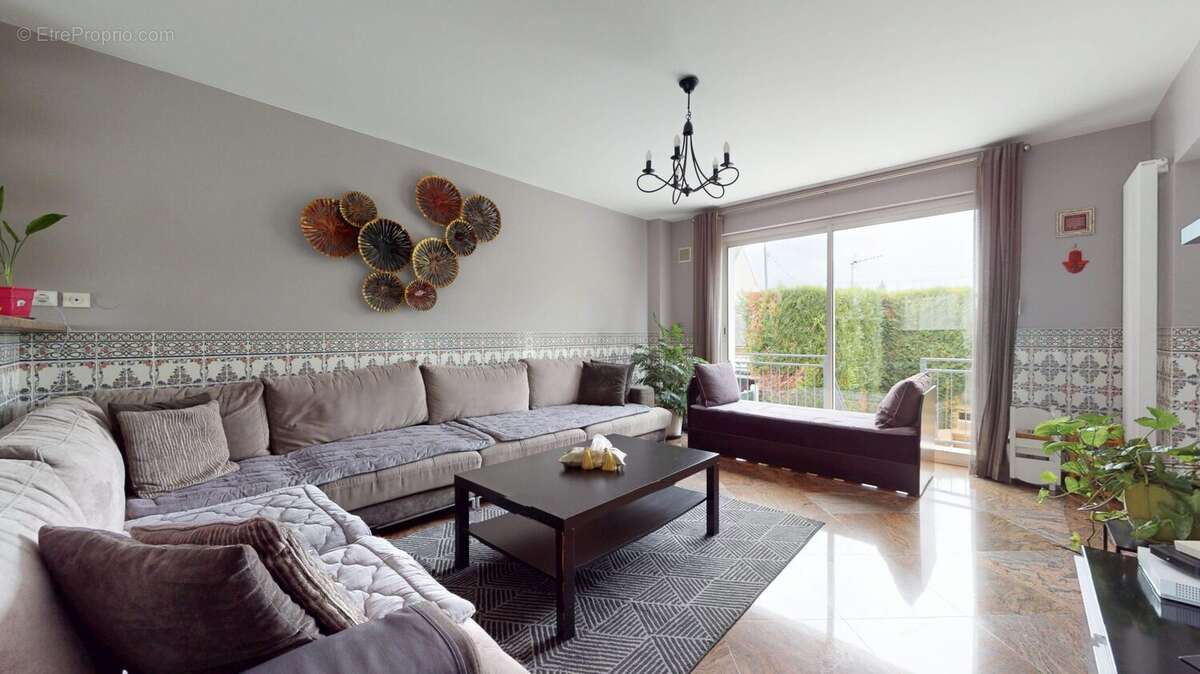 Maison à ORMESSON-SUR-MARNE