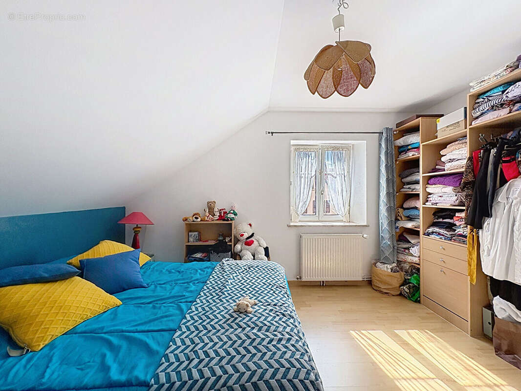 Exclusivité - Maison familiale 4 chambres avec dépendance - photo 9