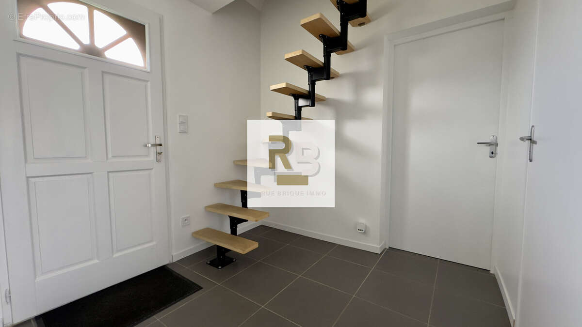 Maison à AVION