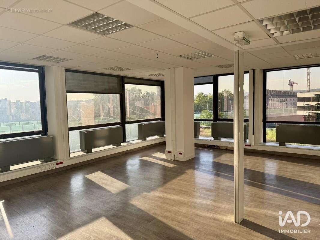 Photo 3 - Commerce à SAINT-CLOUD