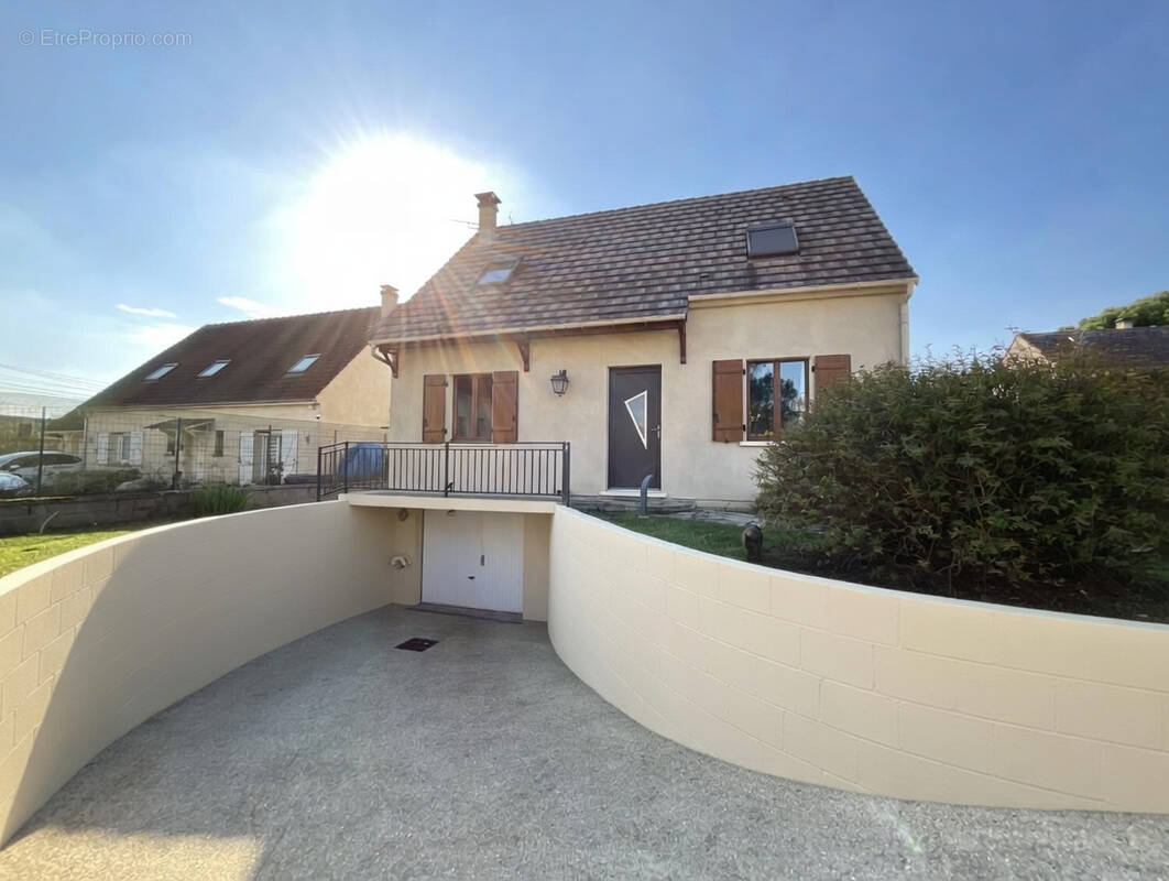 Maison à CONFLANS-SAINTE-HONORINE