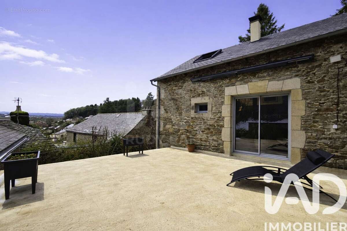 Maison 300 m² à Vezins-De-Levezou  - photo 7