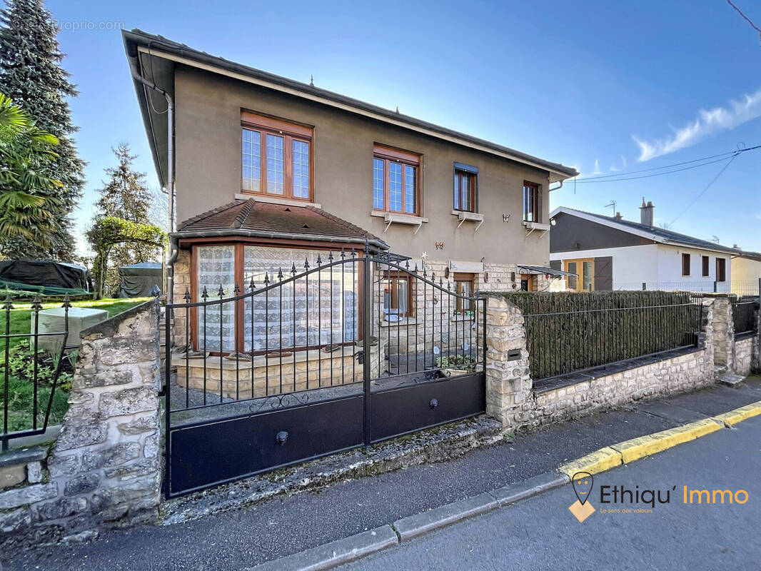 Maison à JOINVILLE