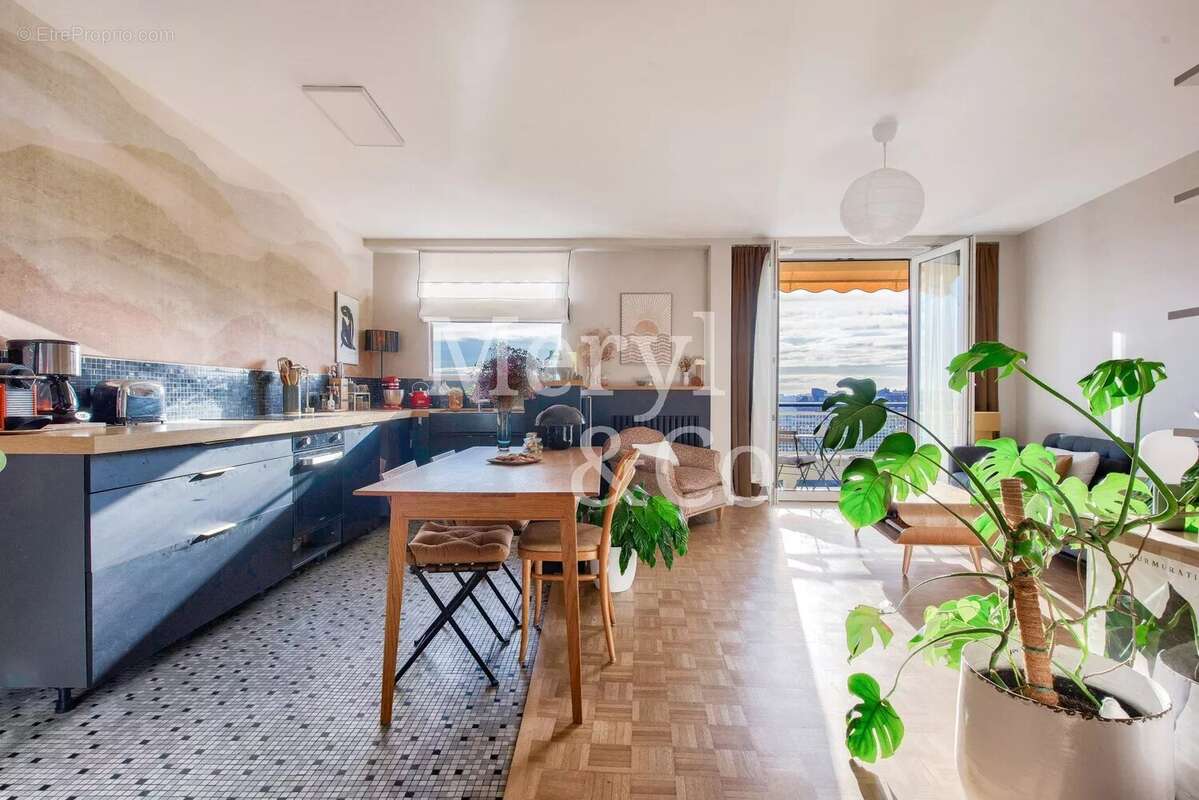 Appartement à PARIS-12E