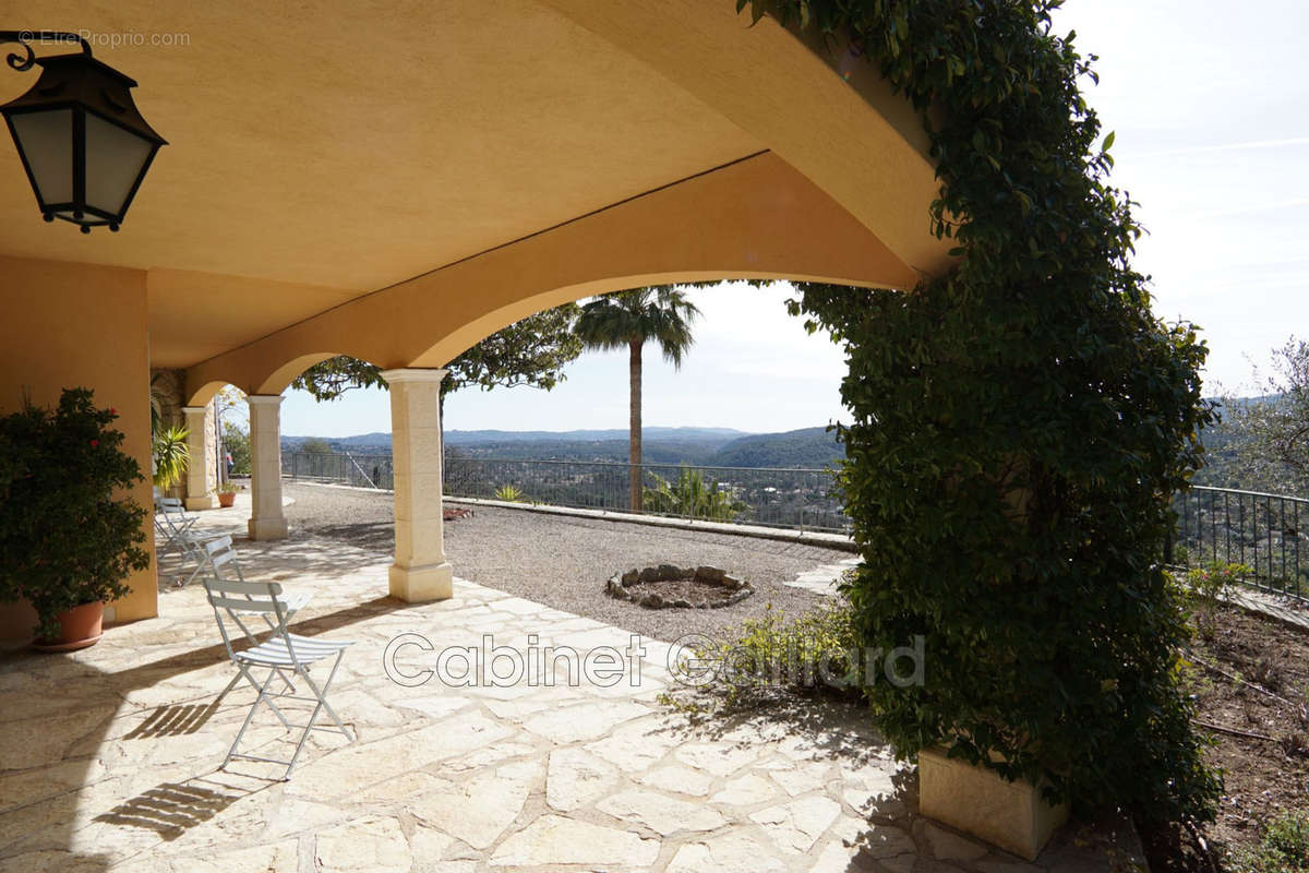 Maison à SPERACEDES