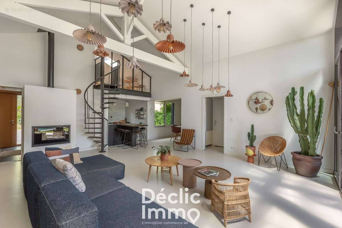 Maison à CARIGNAN-DE-BORDEAUX