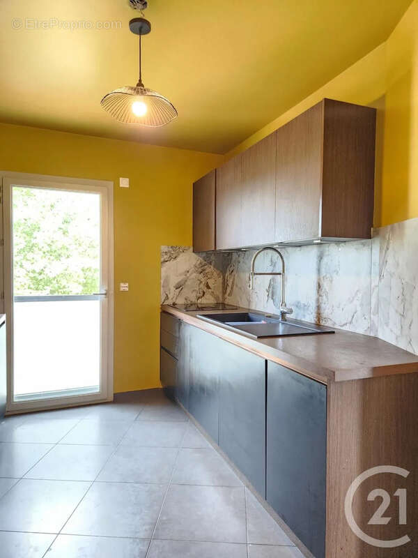 Appartement 92 m² à Rillieux-La-Pape  - photo 11
