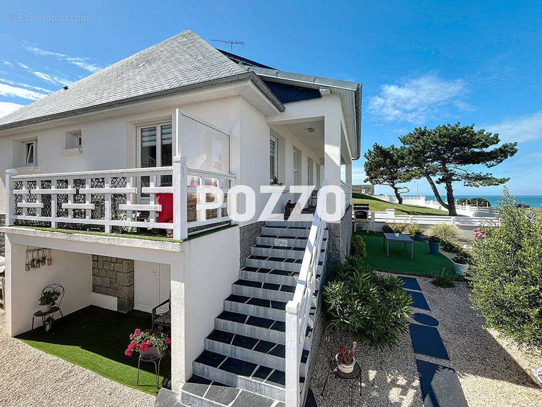 Maison à DONVILLE-LES-BAINS