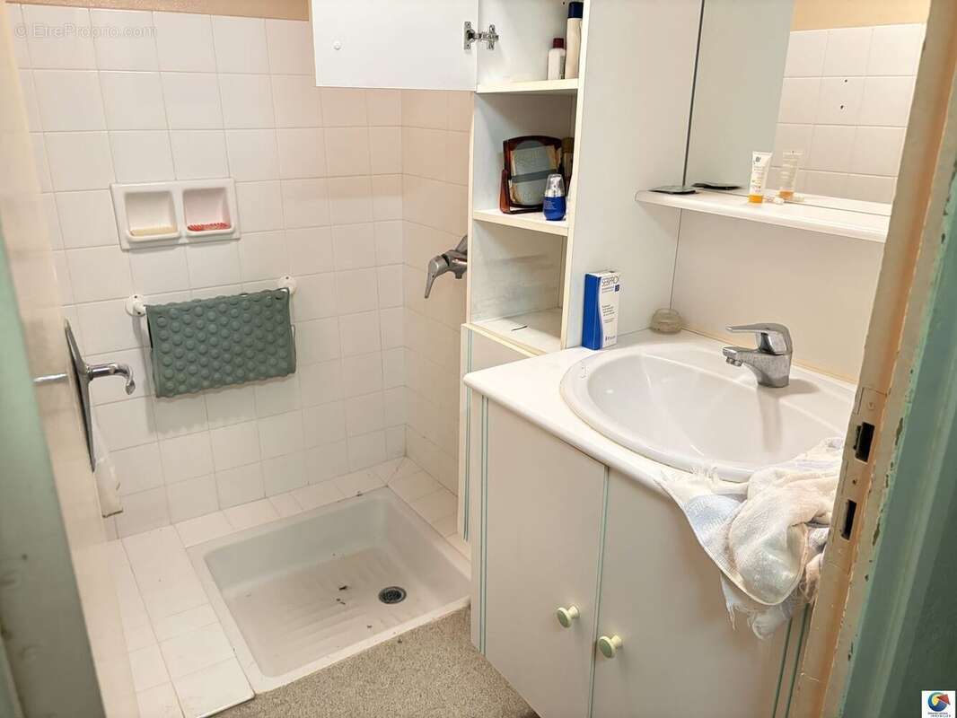 Maison à EYZIN-PINET