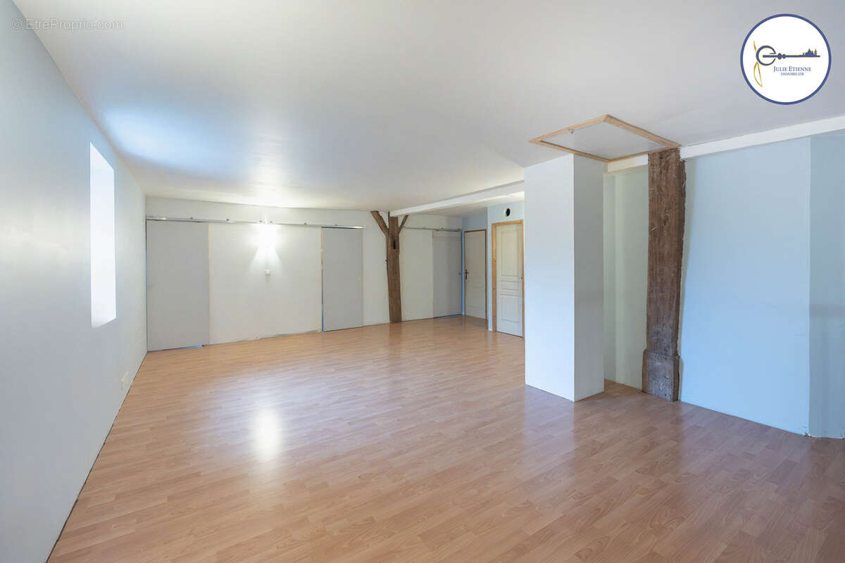 Maison mitoyenne damas aux bois - 8 pieces 224m2 - photo 14