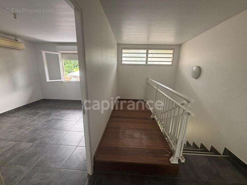 Maison à vendre 4 pièces REMIRE MONTJOLY (973) - photo 10