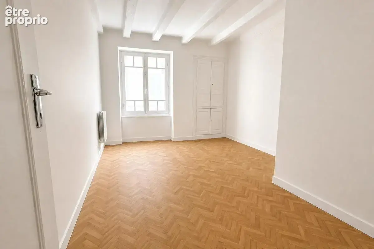 Maison rénovée 4 pièces 95 m², Descartes - photo 8
