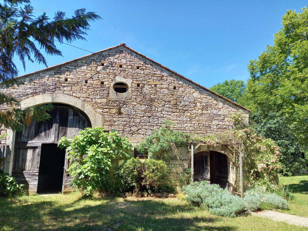acces grange -garage - Maison à ARCAMBAL