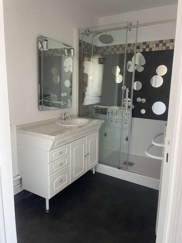 Appartement à COLOMBES