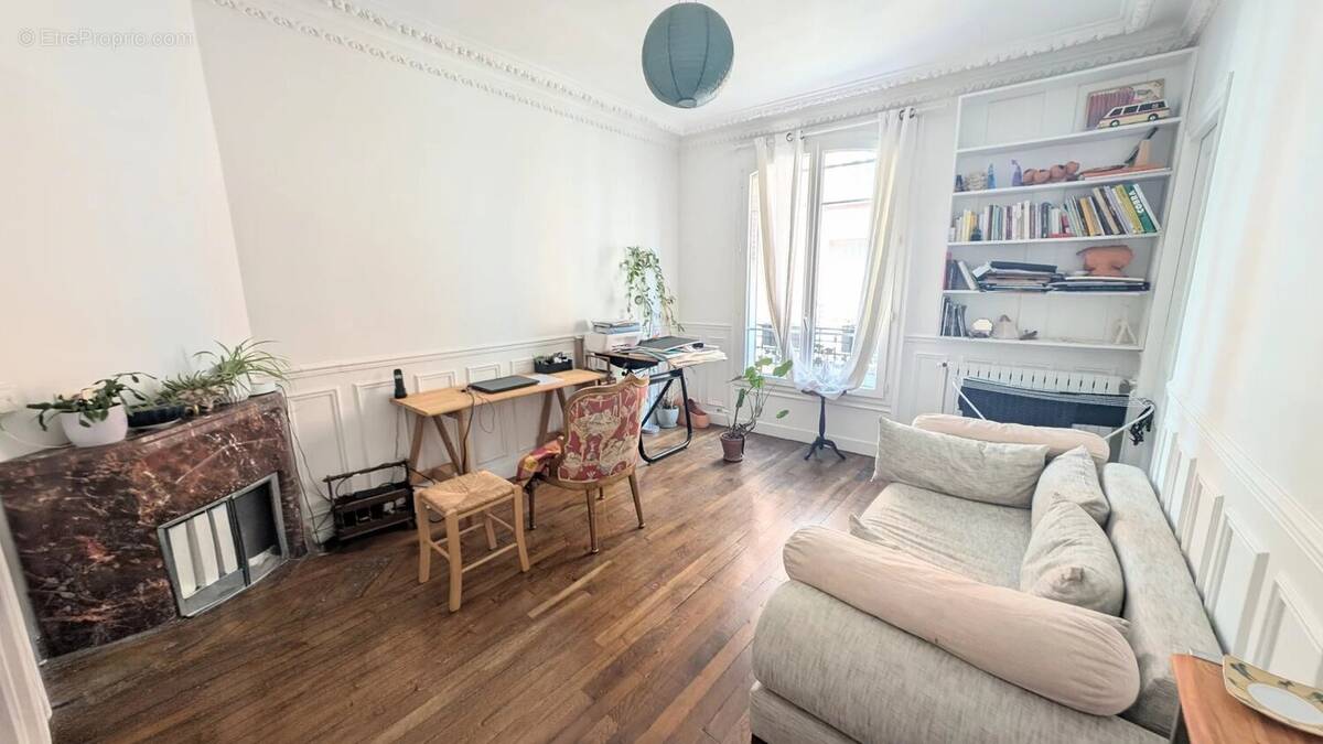 Appartement à LES LILAS