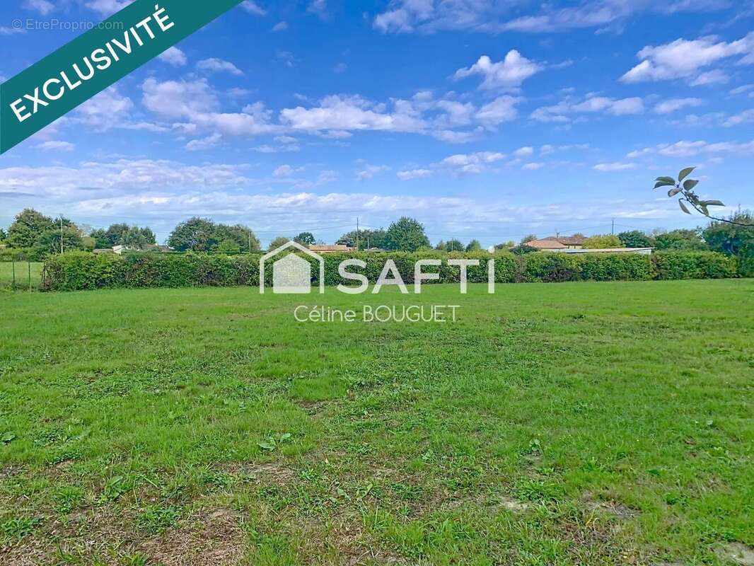 Photo 2 - Terrain à MONTBETON