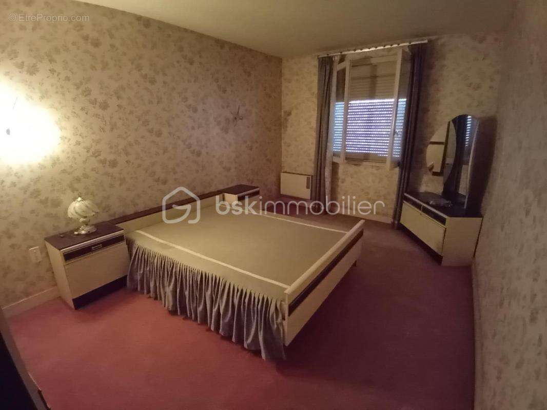 Maison à BONNETABLE