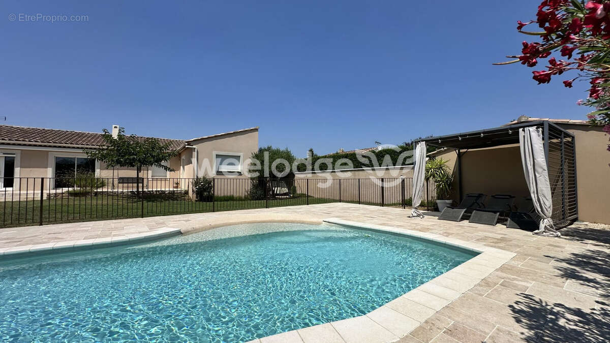 Maison 160 m² à Entraigues-Sur-La-Sorgue  - photo 6