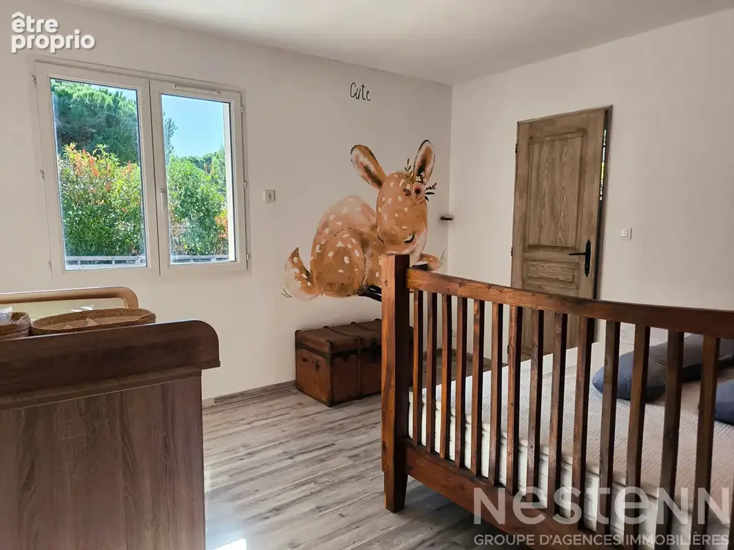Villa de plain-pied de 158 m² avec studio, piscine et 1,5 hectare de terrain - photo 18