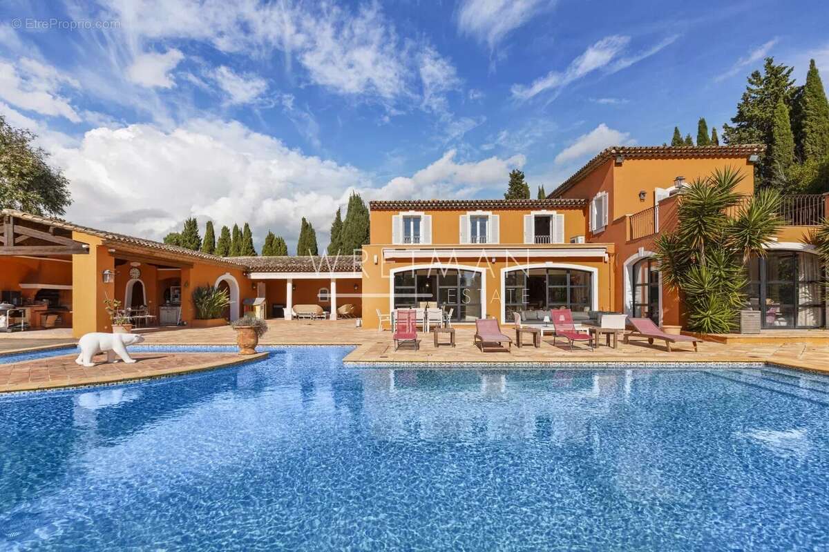 Maison à MOUGINS