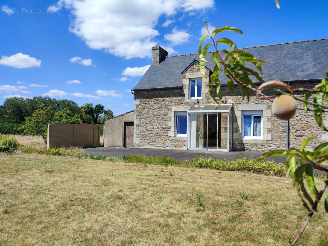 Maison à SAINT-TRIMOEL