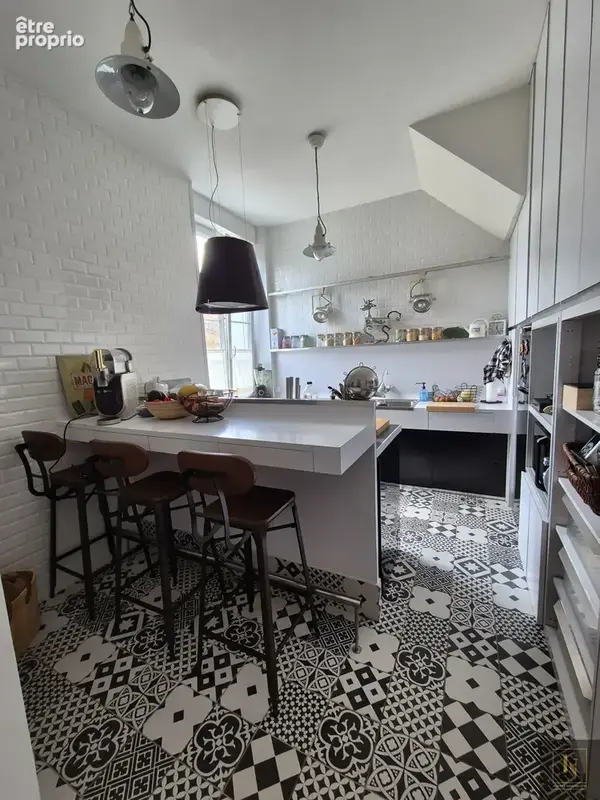 Bien d'exception Maison de VILLE 5 Chambres Garage Saint-Pere-en-Retz (44320)- Pays de RETZ - photo 10