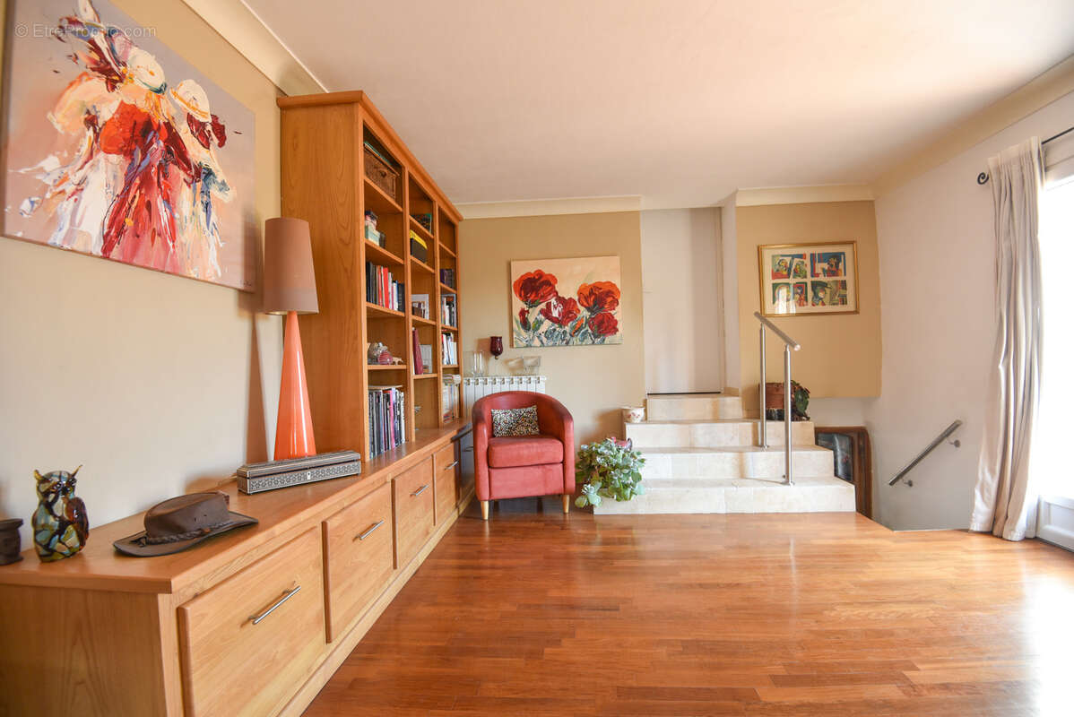 Maison à VILLECROZE