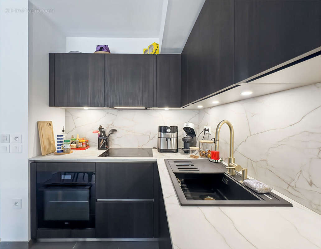 Appartement à ENSUES-LA-REDONNE