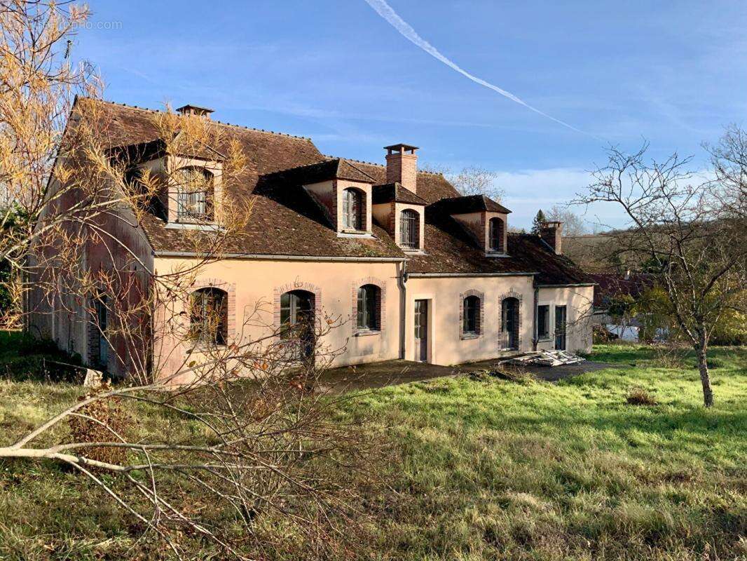Maison à MORET-SUR-LOING