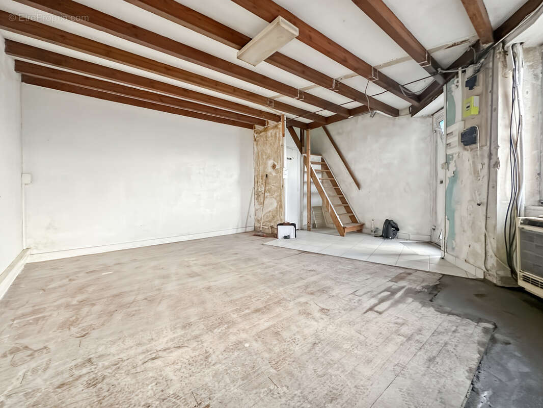 Maison à BARBEZIEUX-SAINT-HILAIRE