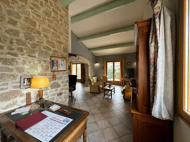 Maison à PERNES-LES-FONTAINES