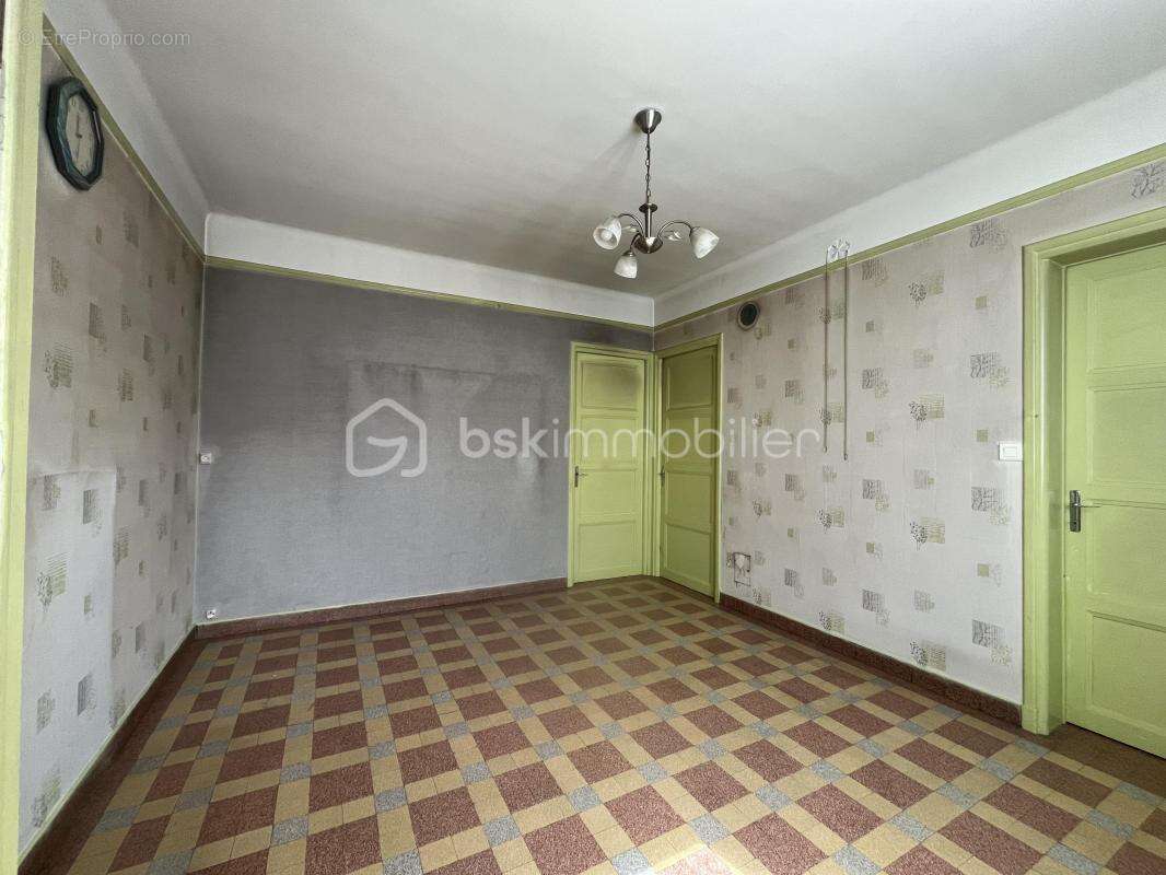 Maison de village - 158 m² - 6 pièces - photo 3