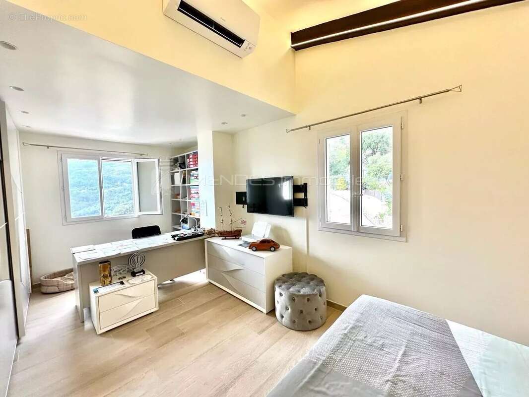 Villa luxe piscine haut de menton - photo 10